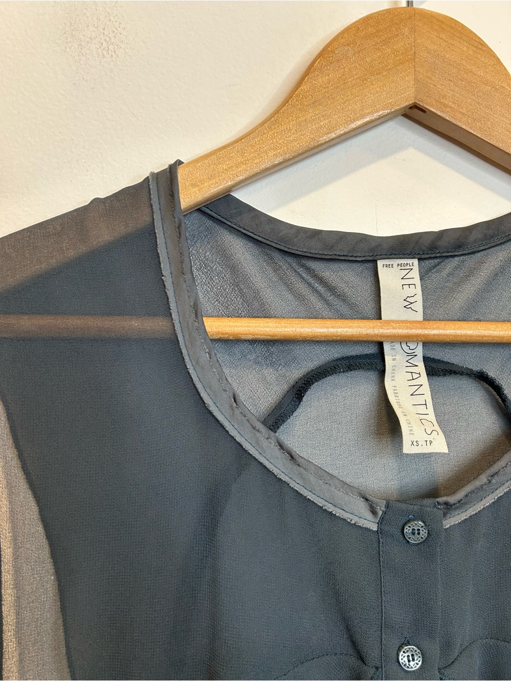 Free People New Romantics Sleeveless Shirt Top Hi Low Hem Sheer Ruffled Blue - Picture 2 of 5